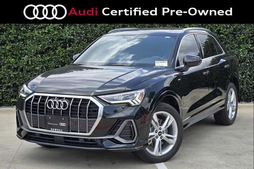 MYTHOS BLACK 2024 Audi Q3 Premium 45 TFSI S line quattro Tiptronic