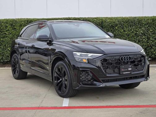 2025 Audi Q8 55 Premium Plus