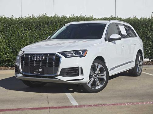 2022 Audi Q7 55 Premium Plus