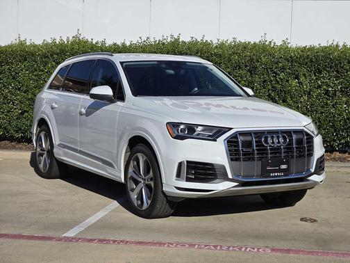 2022 Audi Q7 55 Premium Plus