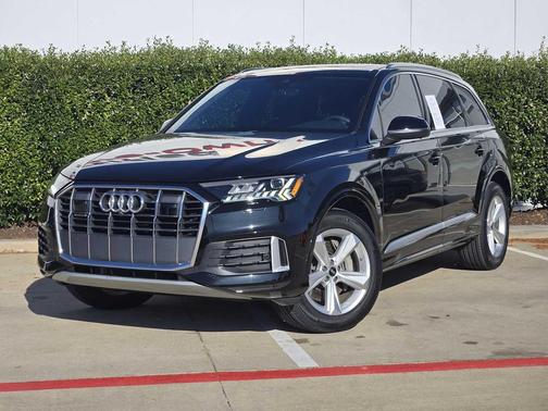 2023 Audi Q7 45 Premium Plus