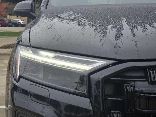 2026 Audi Q7 55 Premium Plus