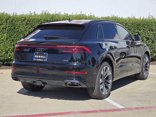 2026 Audi Q8 55 Premium Plus