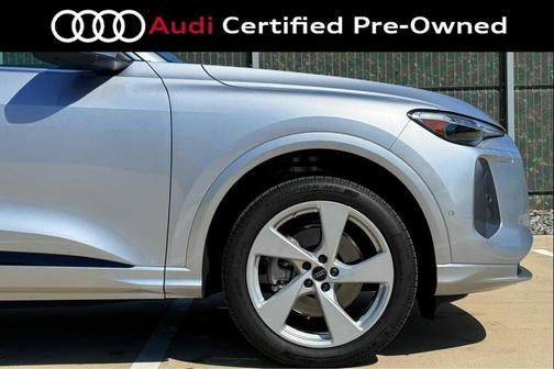 FLORETT SILVER 2025 Audi Q5 Premium Plus TFSI quattro S tronic