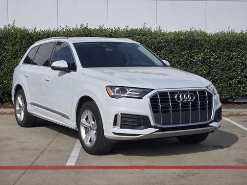 2022 Audi Q7 45 Premium