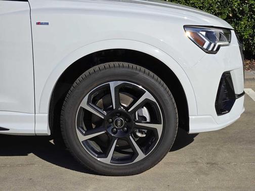 2025 Audi Q3 45 S line Premium Plus