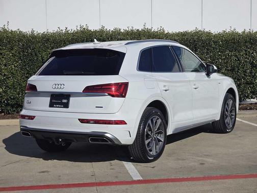 2024 Audi Q5 45 S line Premium Plus