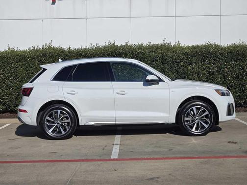 2024 Audi Q5 45 S line Premium Plus