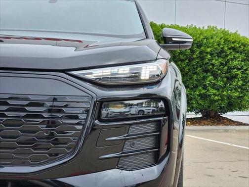 2025 Audi Q6 e-tron Prestige quattro