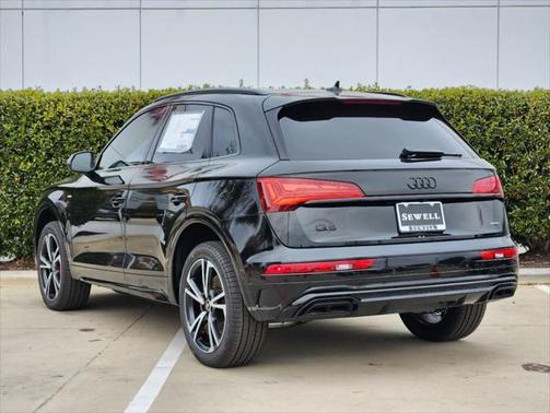 2025 Audi Q5 45 S line Prestige