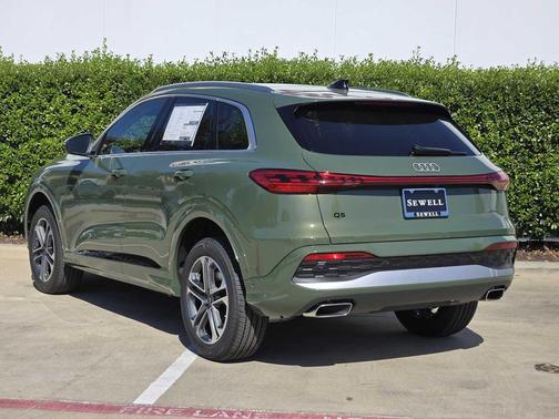 2025 Audi Q5 Premium Plus