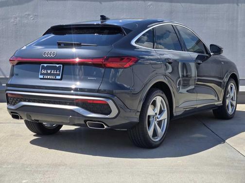 2025 Audi Q5 Prestige TFSI quattro S tronic