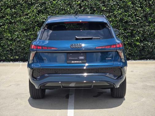 BLUE 2026 Audi Q3 TFSI quattro S tronic