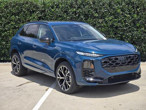 BLUE 2026 Audi Q3 TFSI quattro S tronic