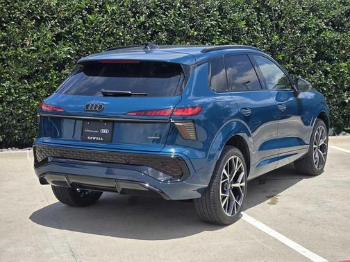 BLUE 2026 Audi Q3 TFSI quattro S tronic