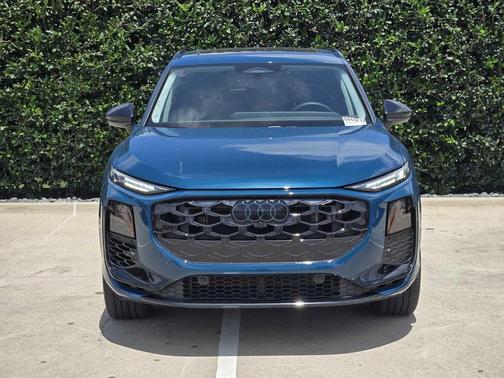 BLUE 2026 Audi Q3 TFSI quattro S tronic