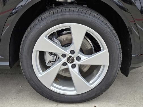 2025 Audi Q5 Premium Plus TFSI quattro S tronic