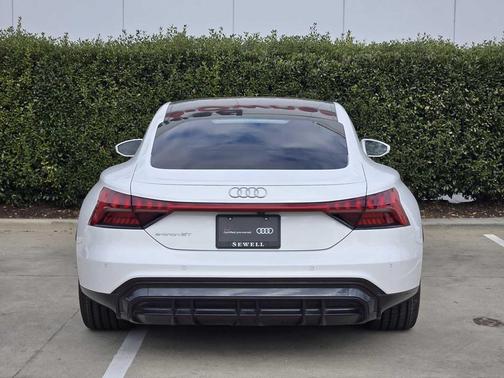 2023 Audi e-tron GT Prestige quattro