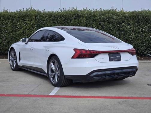 2023 Audi e-tron GT Prestige quattro