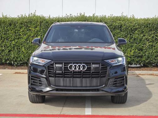 2022 Audi Q7 55 Premium Plus