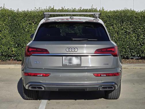 2023 Audi Q5 45 S line Premium