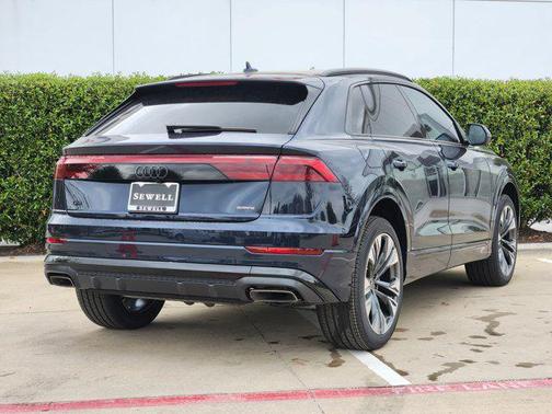 2025 Audi Q8 55 Premium Plus