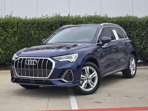 2022 Audi Q3 45 S line Premium Plus