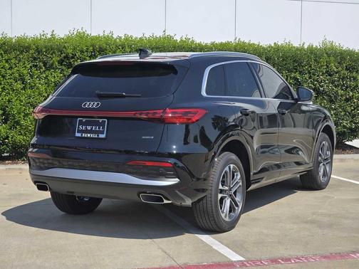 2025 Audi Q5 Premium Plus