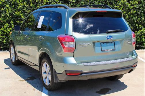 Jasmine Green Metallic 2015 Subaru Forester 2.5i Limited