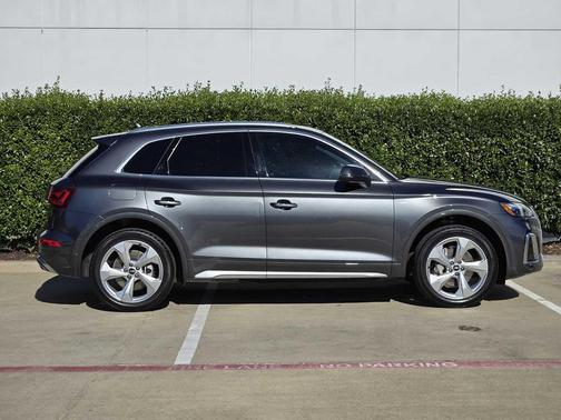 2023 Audi Q5 45 S line Premium Plus