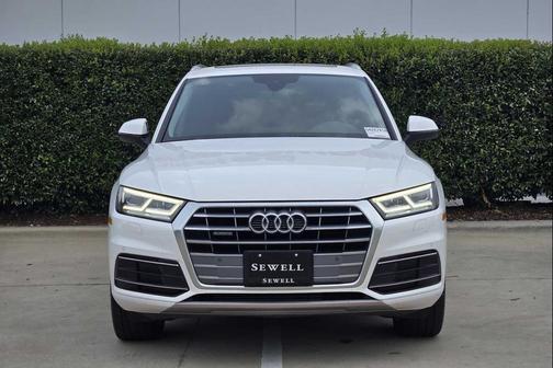 White / Black 2019 Audi Q5 2.0T Premium Plus