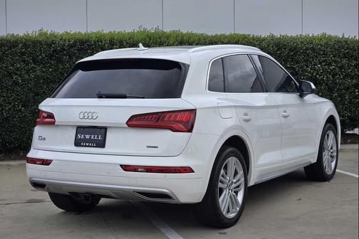 White / Black 2019 Audi Q5 2.0T Premium Plus