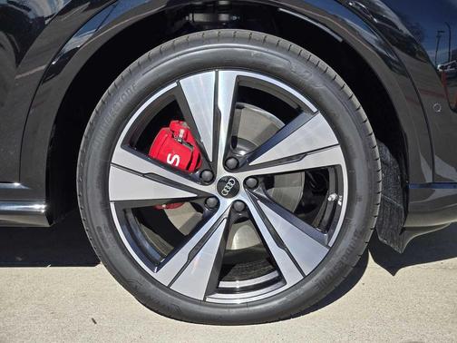 2025 Audi SQ5 3.0T Prestige