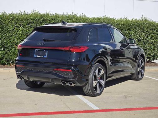 2025 Audi SQ5 3.0T Prestige