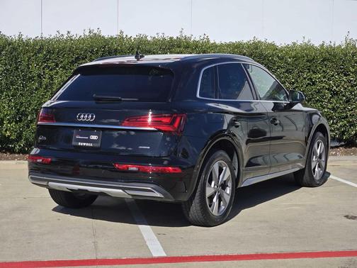 2023 Audi Q5 40 Premium