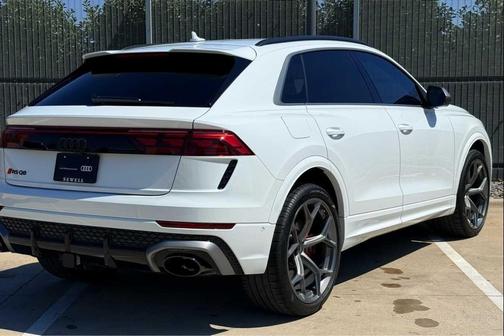 GLACIER WHITE 2025 Audi RS Q8 4.0T