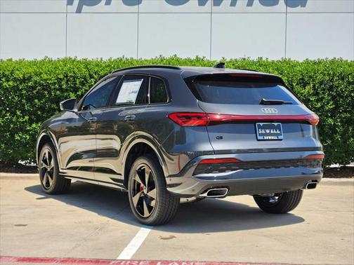 2025 Audi Q5 Premium Plus