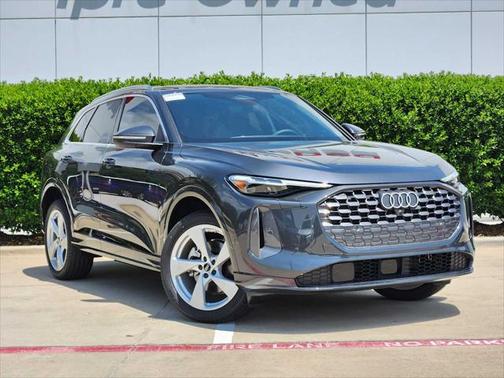 2025 Audi Q5 Premium Plus