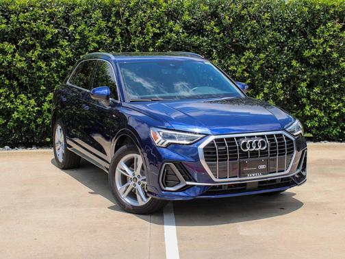 Navarra Blue Metallic 2024 Audi Q3 Premium 45 TFSI S line quattro Tiptronic