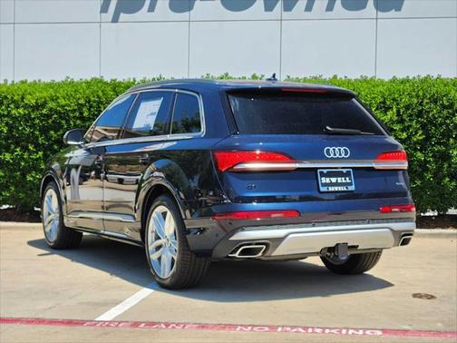 2025 Audi Q7 55 Premium Plus