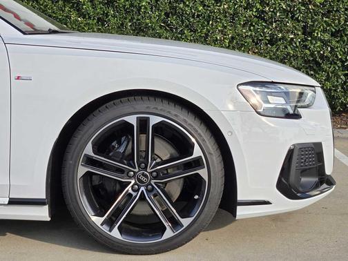 2026 Audi A8 55 TFSI quattro Tiptronic