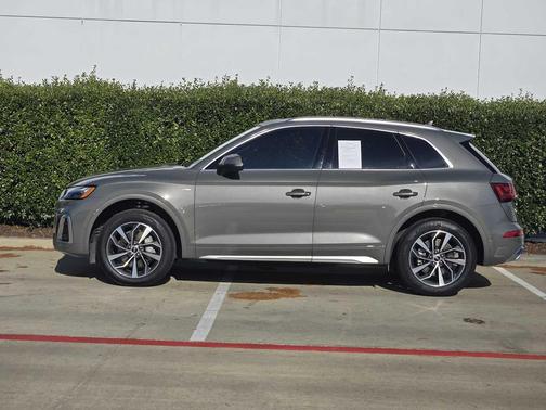 2023 Audi Q5 45 S line Prestige