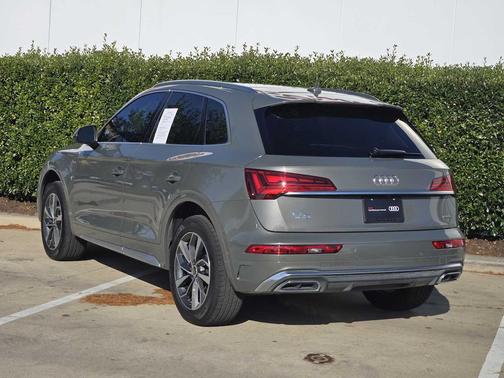 2023 Audi Q5 45 S line Prestige