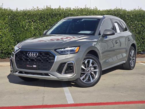 2023 Audi Q5 45 S line Prestige