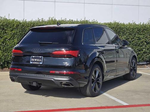 2026 Audi Q7 55 Premium Plus