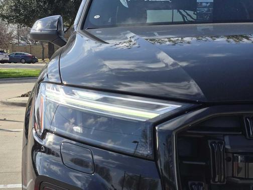 2026 Audi Q7 55 Premium Plus