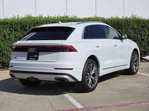 2024 Audi Q8 55 Premium Plus