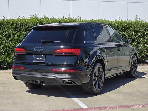 2025 Audi Q7 55 Prestige