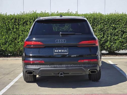 2025 Audi Q7 55 Prestige