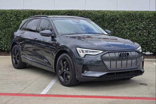 2019 Audi e-tron Premium Plus